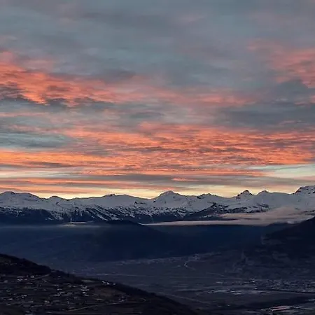 Mystical With Mountain Views *