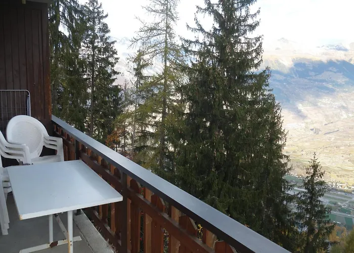 Valley-view In Apartment *